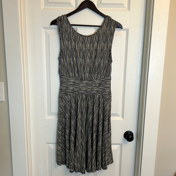 Moulinette Soeurs Sleeveless Dress - Picture 1 of 7
